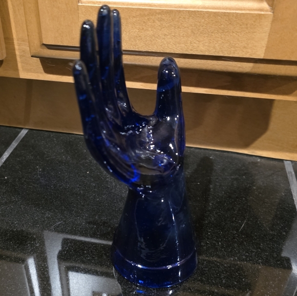 Vintage Cobalt Blue Glass Hand Jewelry Ring Holder. Small bubble back of pointer - Picture 2 of 9
